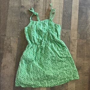 Adorable Gap Girls' Green Floral Sundress - Size S (6/7)